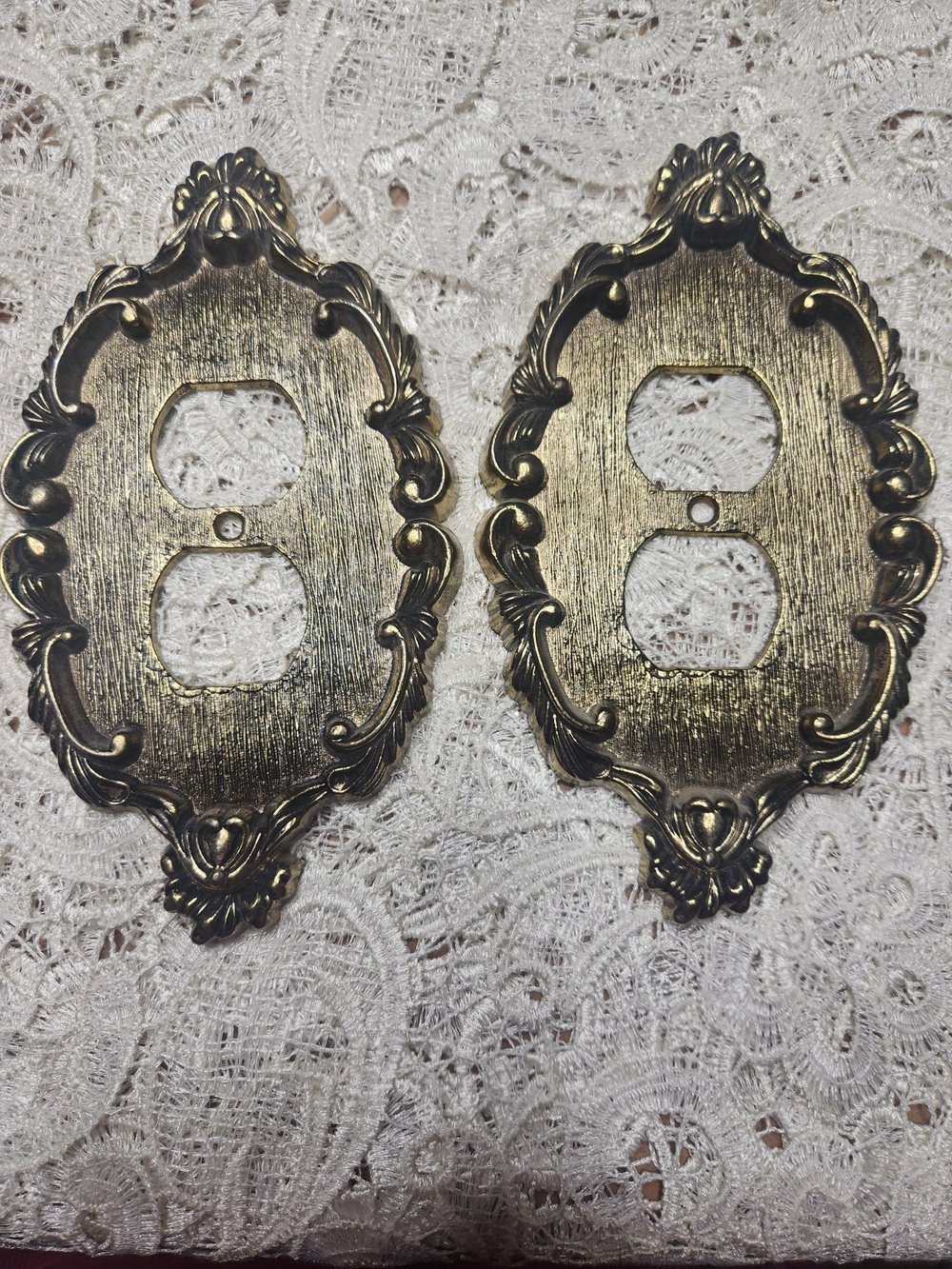VTG 1960s VERNON Ornate Baroque Brass Tone Outlet Covers Hollywood Regency Pair